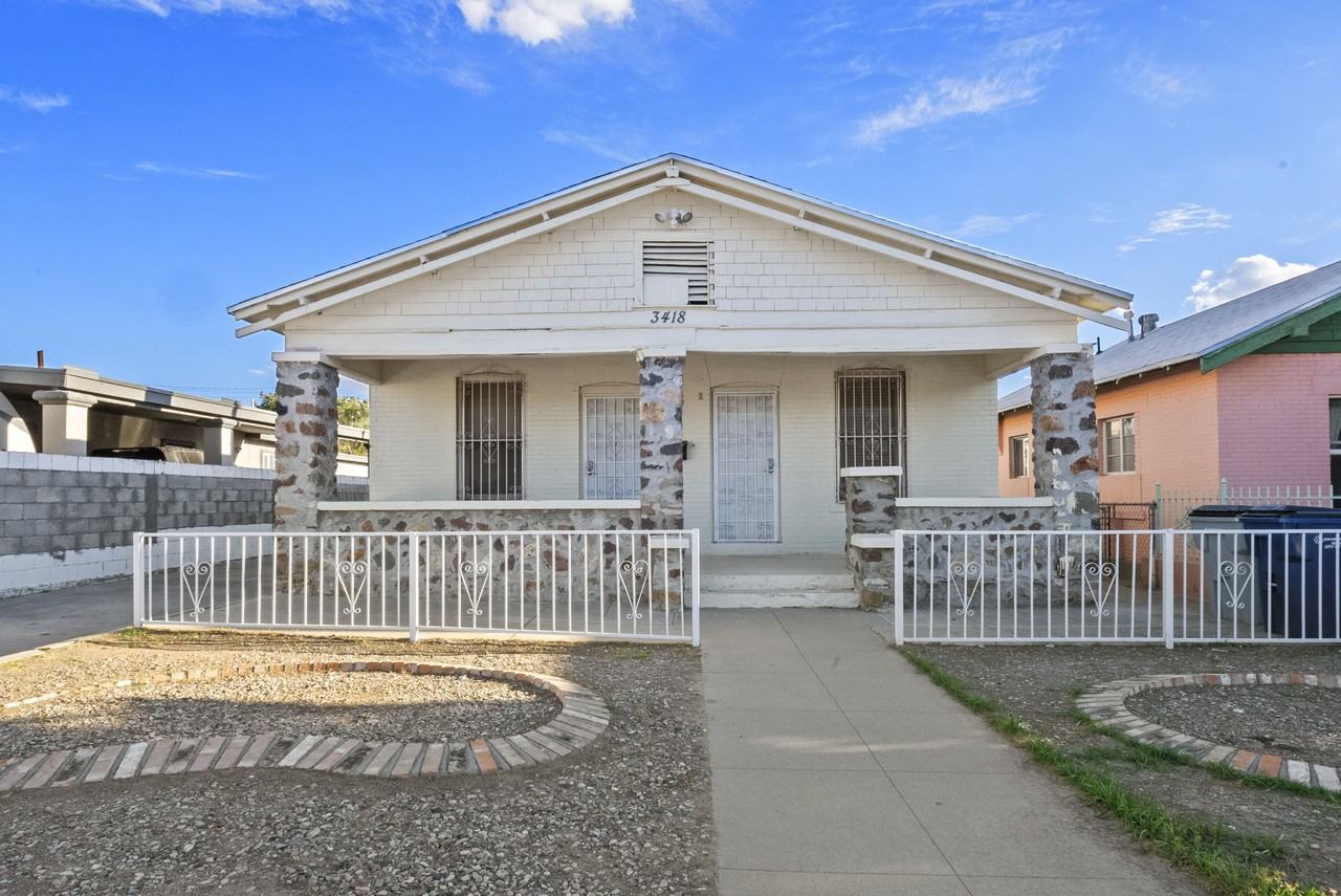 3418 E Yandell Dr #1 - Photo 2 of 44