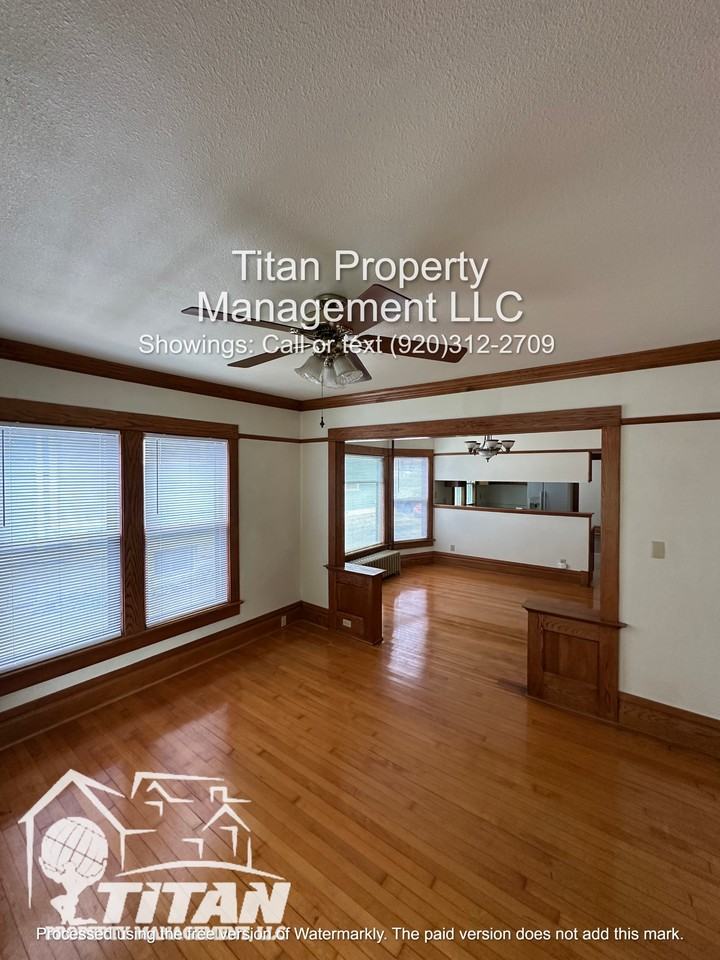 547 Jefferson St #1 - Photo 2 of 9