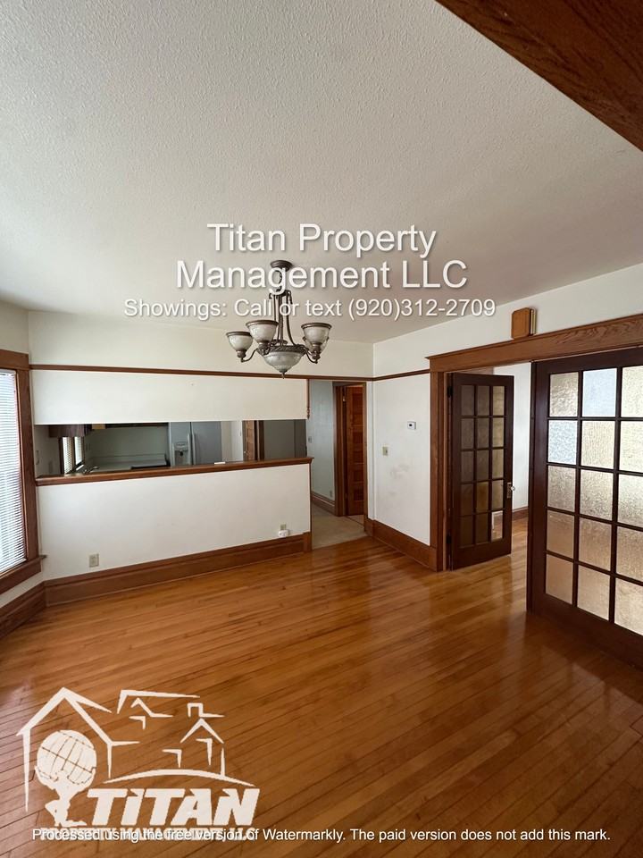 547 Jefferson St #1 - Photo 3 of 9