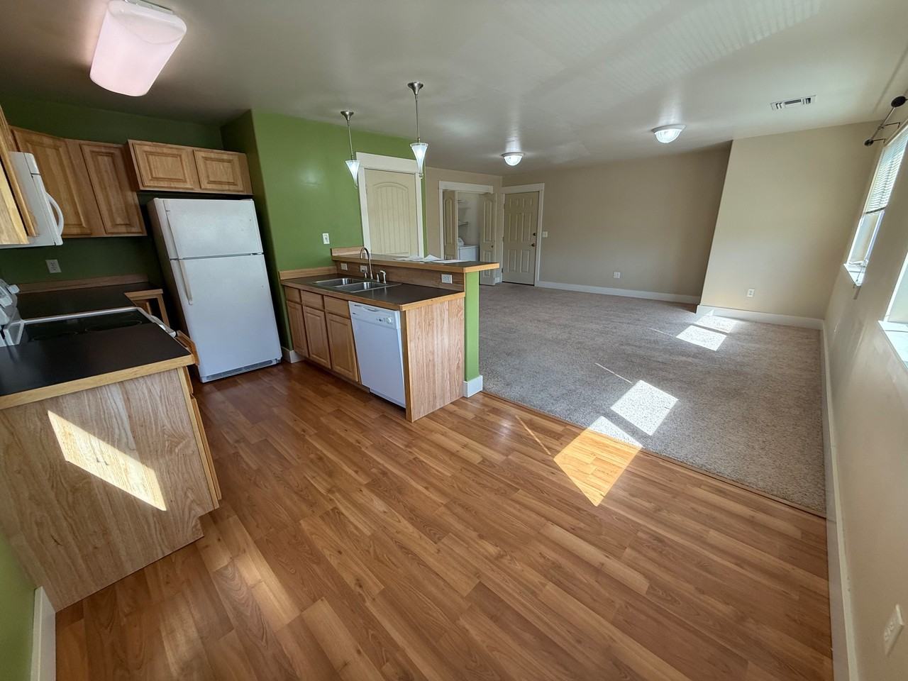 2101 Durston Rd #8 - Photo 5 of 10