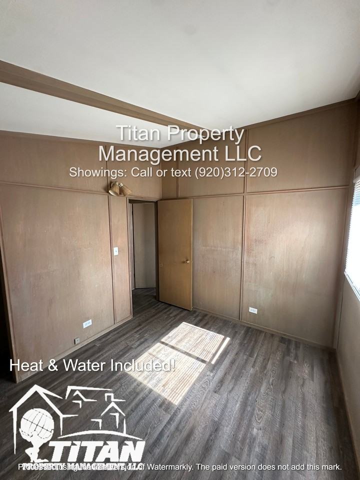 1209 Moreland St #3 - Photo 7 of 9