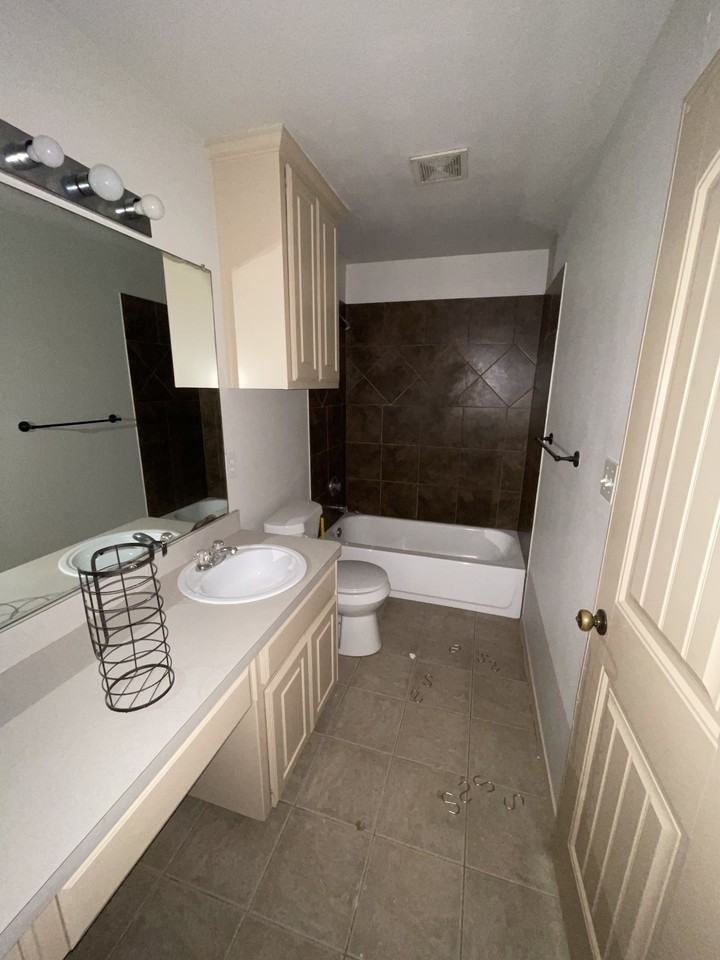 1216 Mulkey Lane #1 - Photo 3 of 8