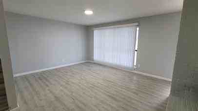 4226 Walnut Hills Dr #1 - Photo 2 of 7