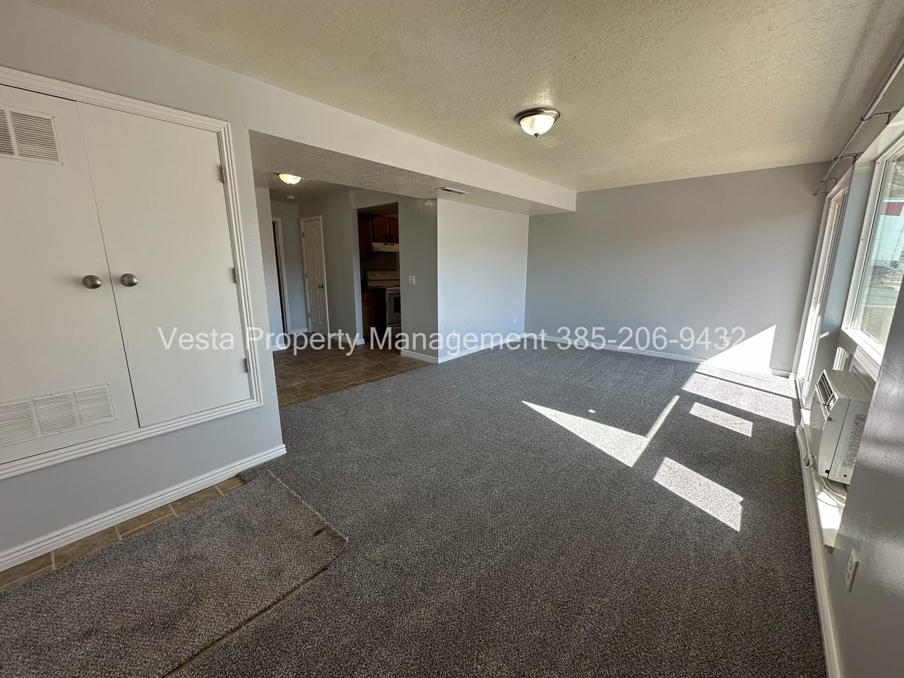 1050 Healy St #C - Photo 2 of 12