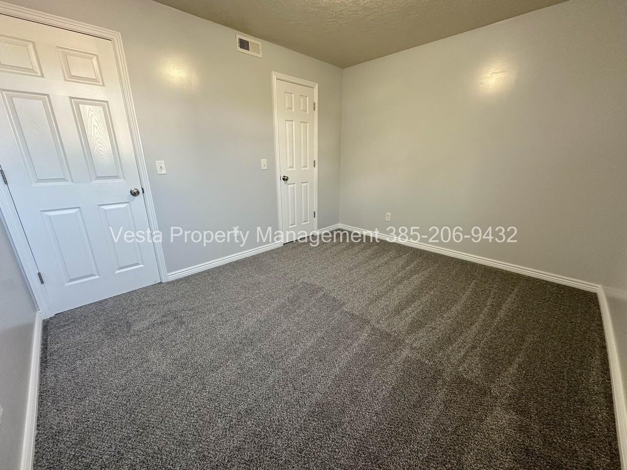 1050 Healy Street #D - Photo 7 of 12