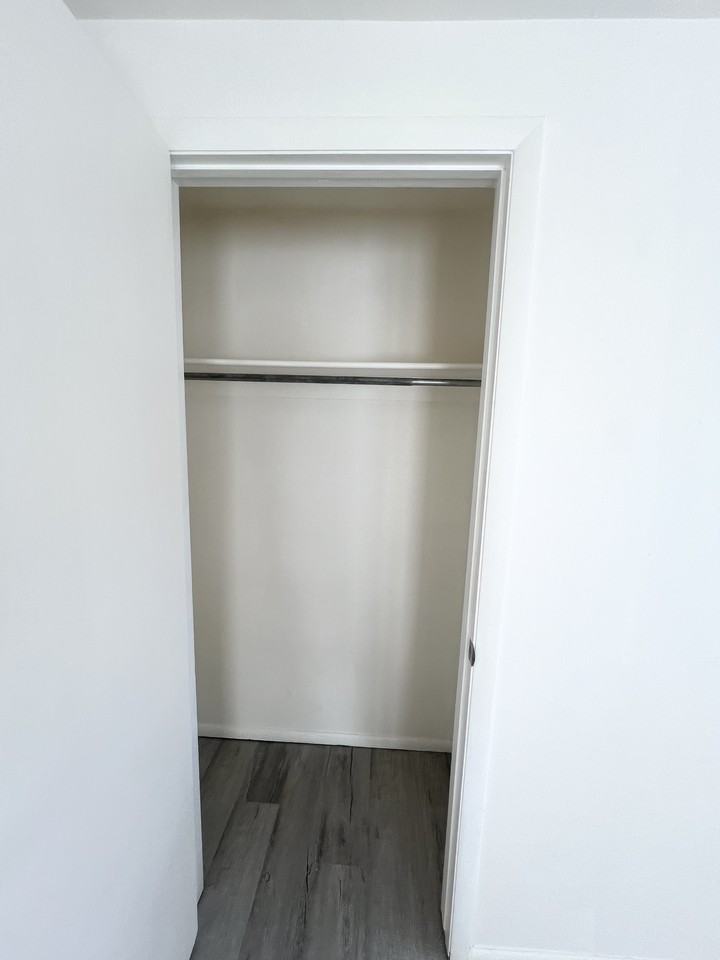 325 W 100 S #3 - Photo 6 of 24