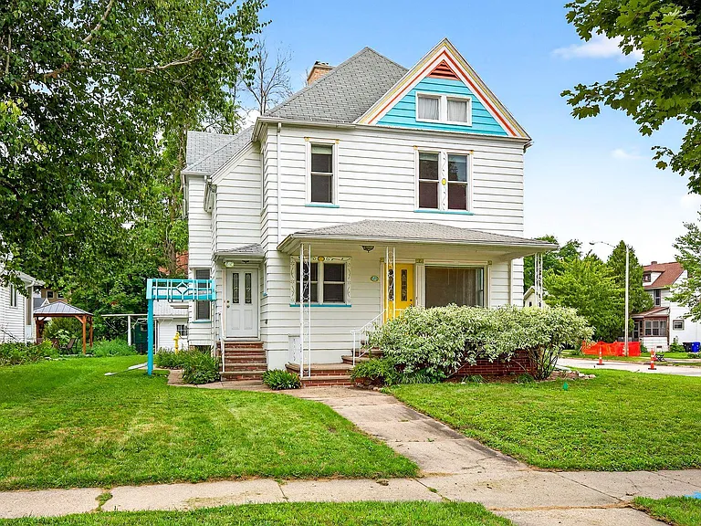 305 North Lawe Street