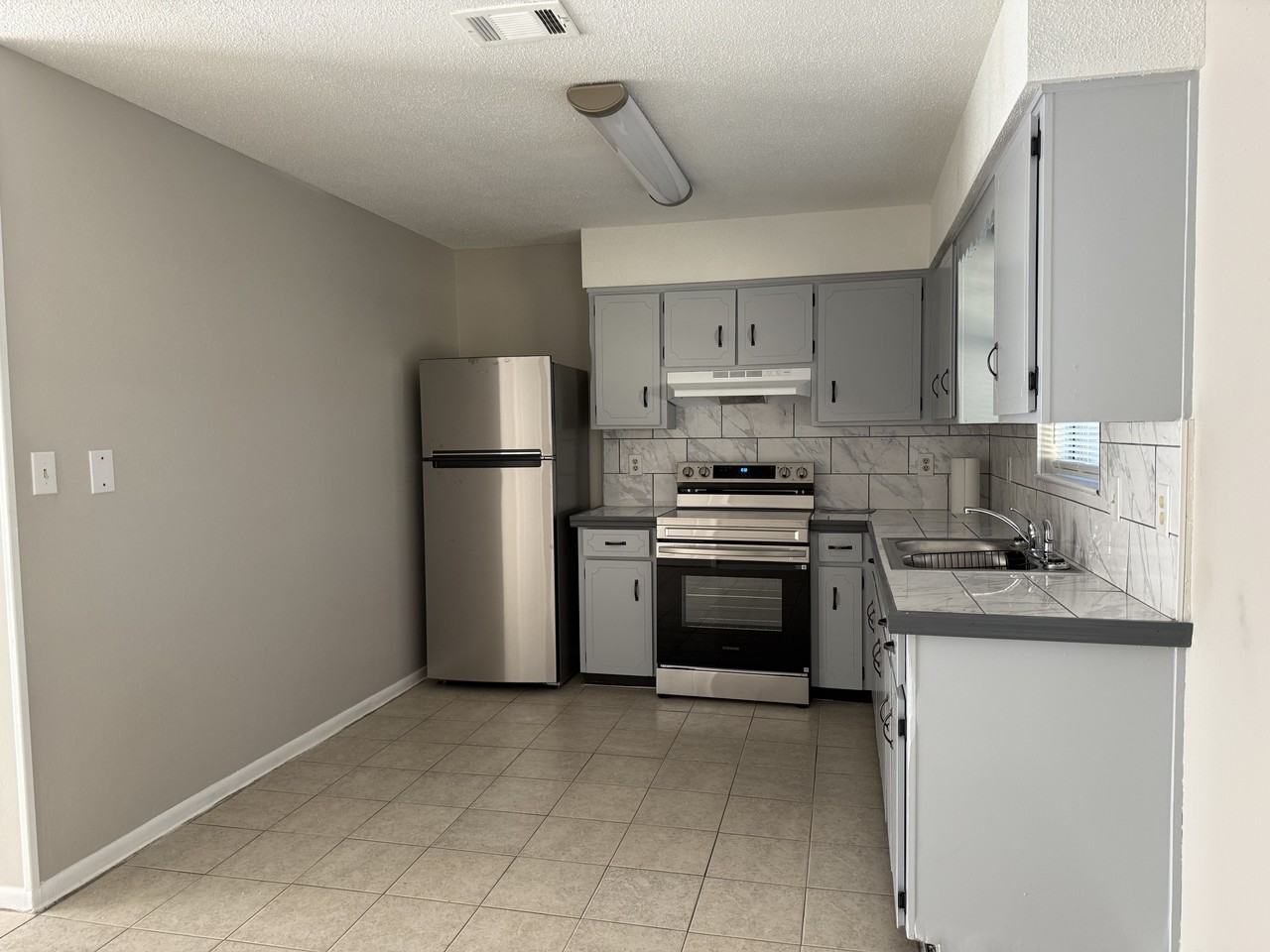 298 Cross Drive #1 - Photo 7 of 16