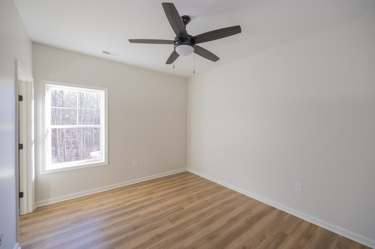 128 Brenleigh Ct #106 - Photo 5 of 13