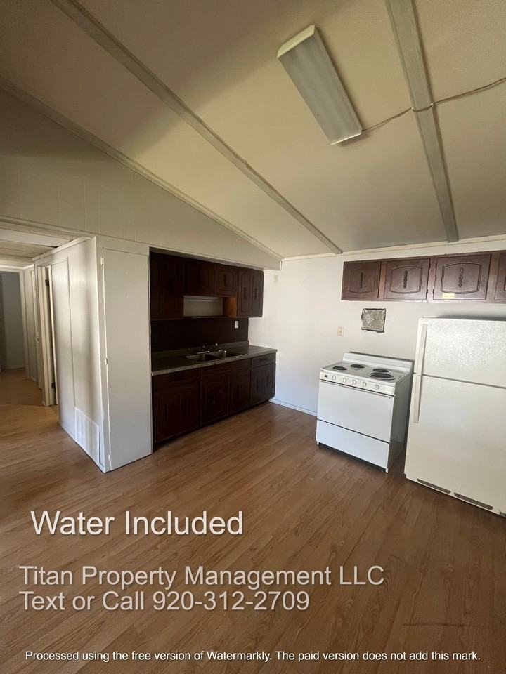 378 Arbor Dr #4A - Photo 4 of 9