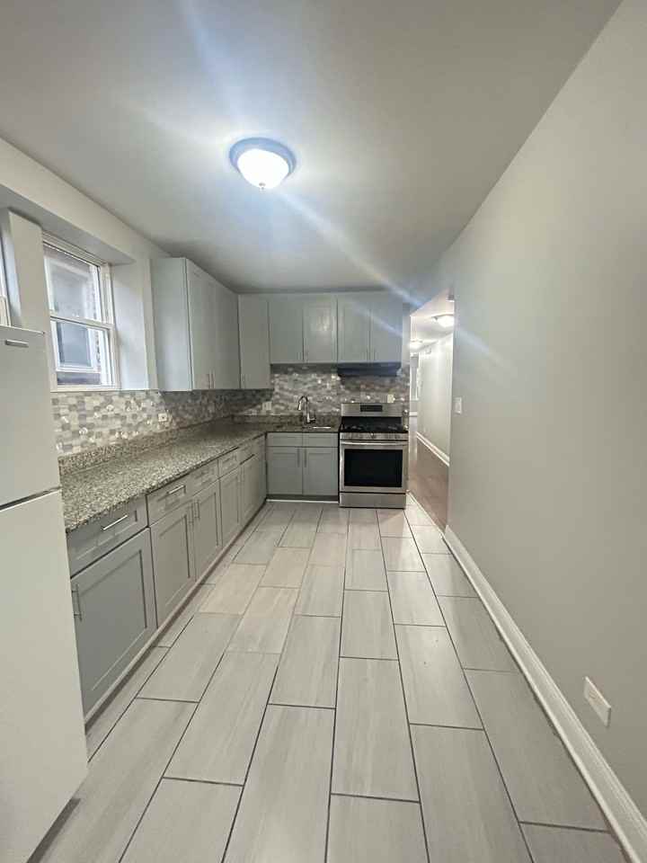 7653 South Essex Avenue #2 - Photo 3 of 18