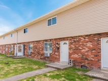 12 Log Gdns #12 - Photo 1 of 1