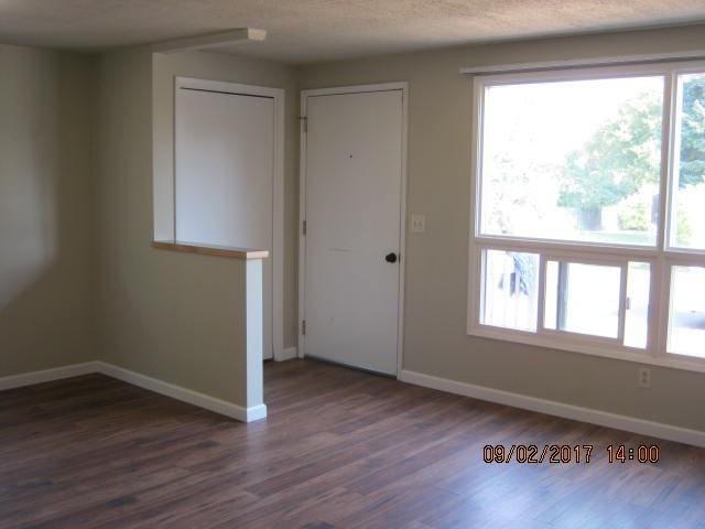 1026 6th Avenue West #1026 - Photo 3 of 14