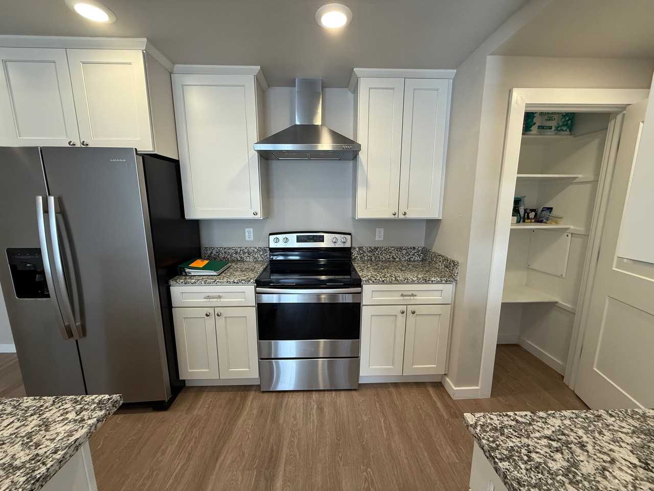 2710 Sartain St #304 - Photo 6 of 15