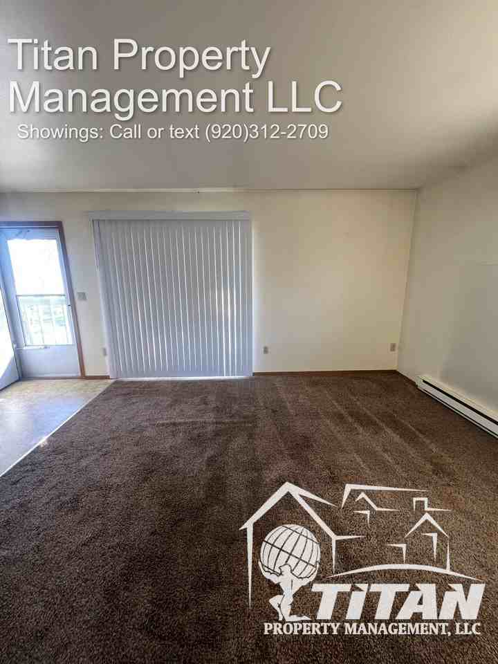 1388 Maricopa Drive #D - Photo 4 of 10