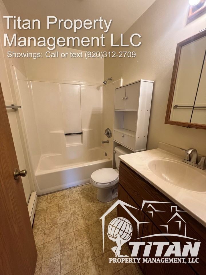 1388 Maricopa Drive #D - Photo 7 of 10