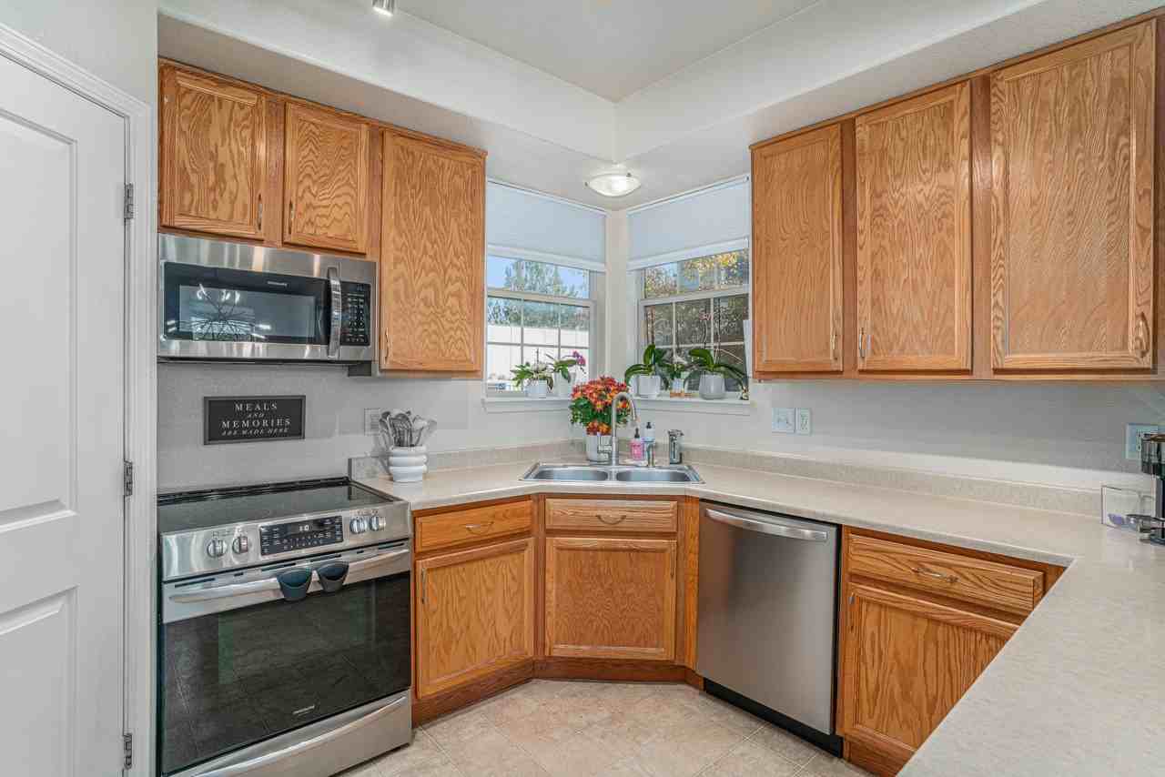 9303 West 107th Place #1 - Photo 6 of 17