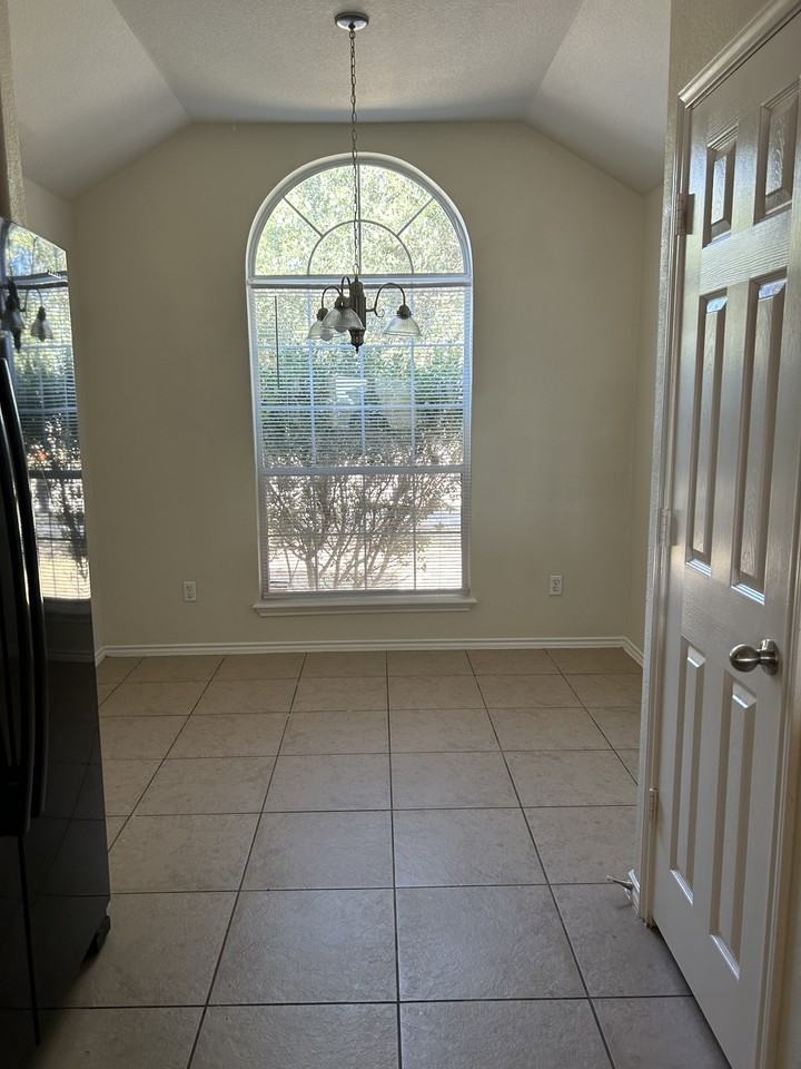 5304 Williamette Lane #1 - Photo 4 of 19