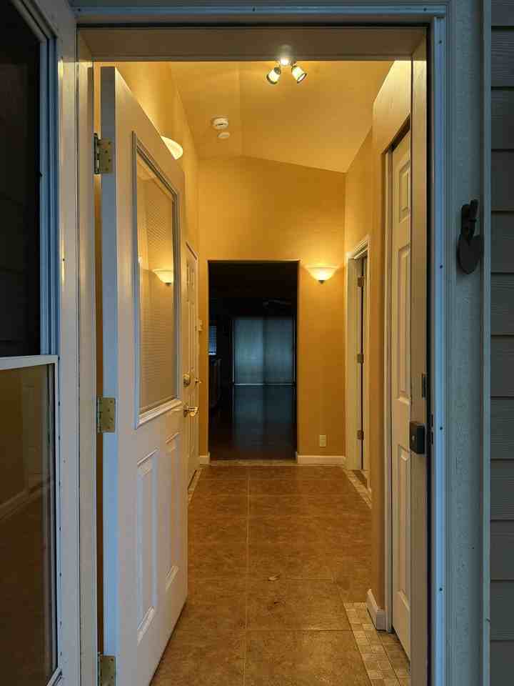 111 E Driftwood Cir #1 - Photo 4 of 21