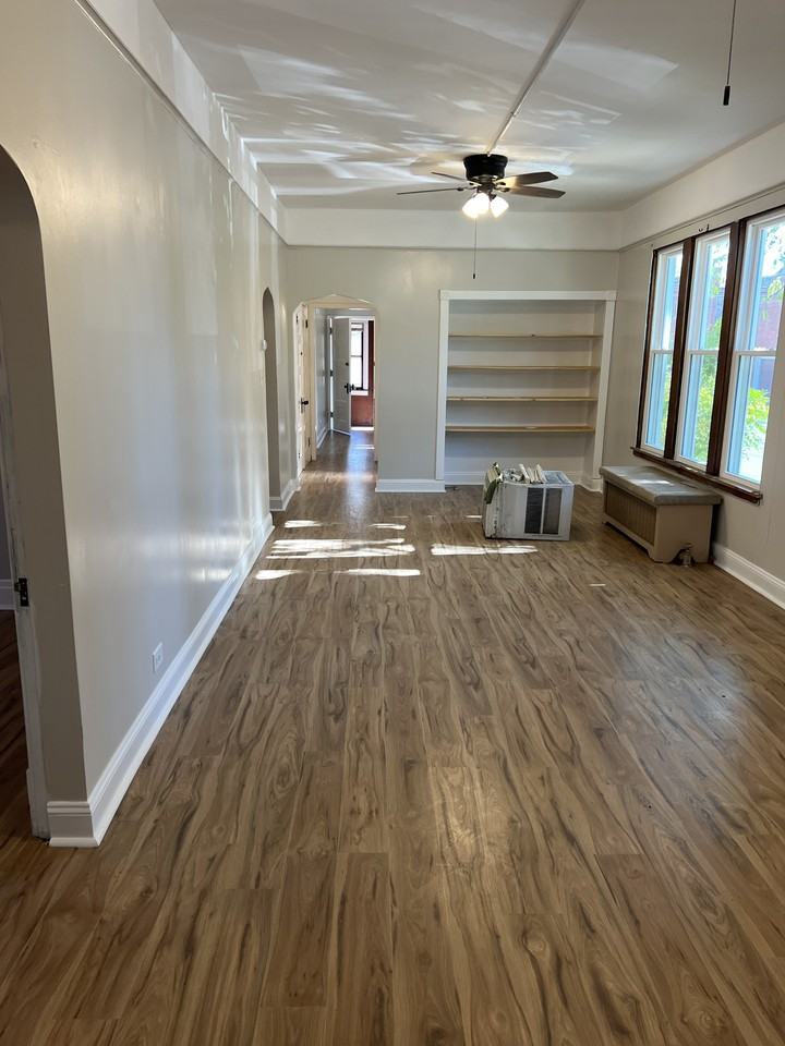 9757 9757 South Avenue M - 1 #1 - Photo 5 of 30