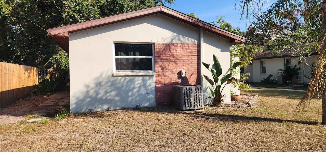 445 2nd Ave #1 - Photo 3 of 12