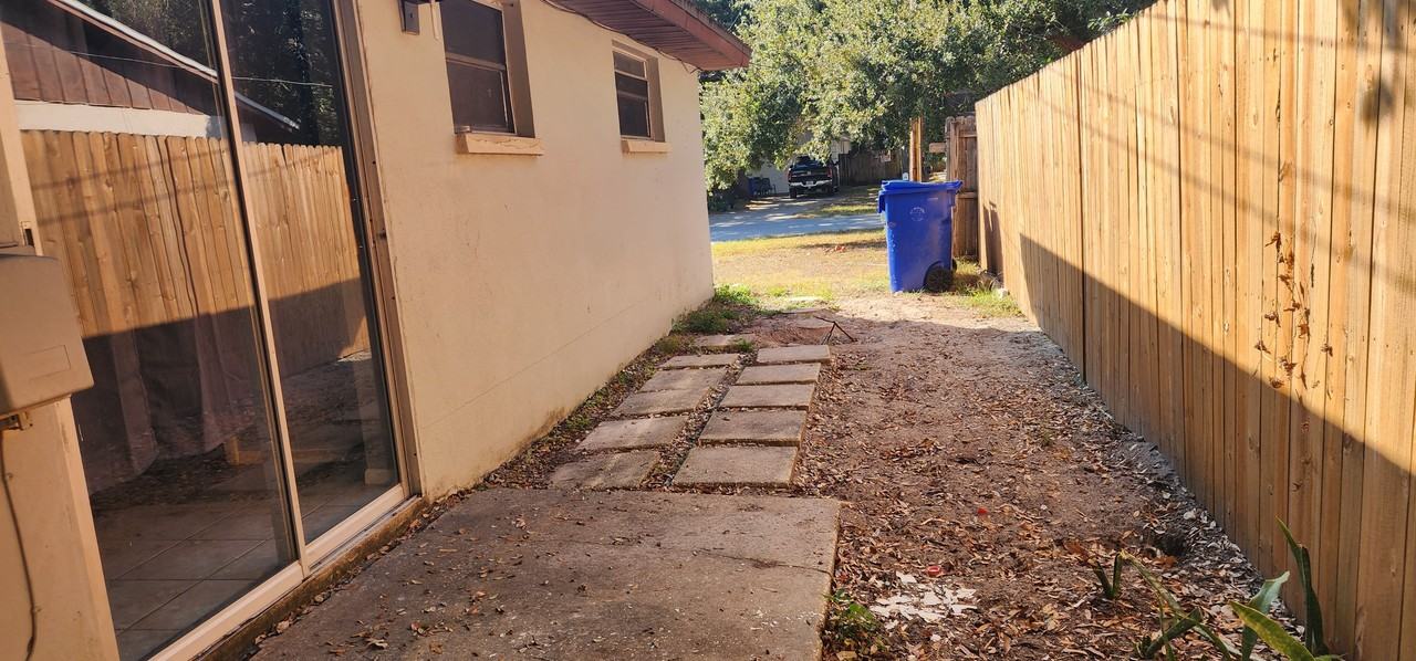 445 2nd Ave #1 - Photo 4 of 12