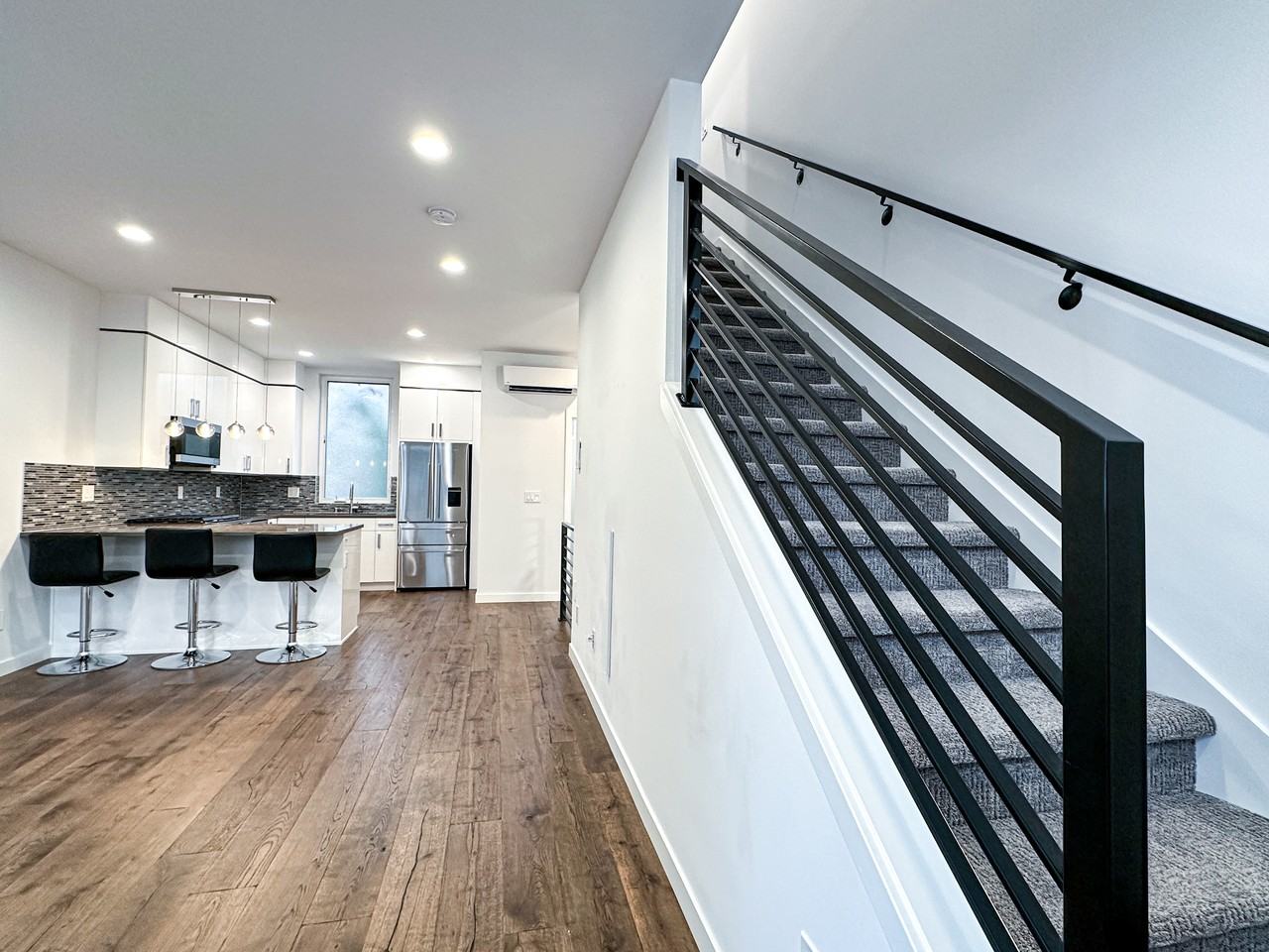 1767 16th Ave S #C - Photo 3 of 21