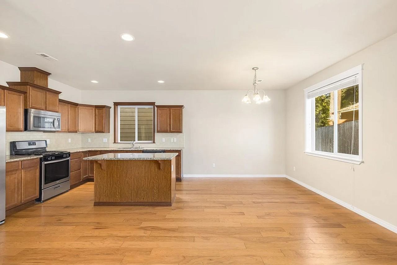 33 161st Pl Se #1 - Photo 5 of 22