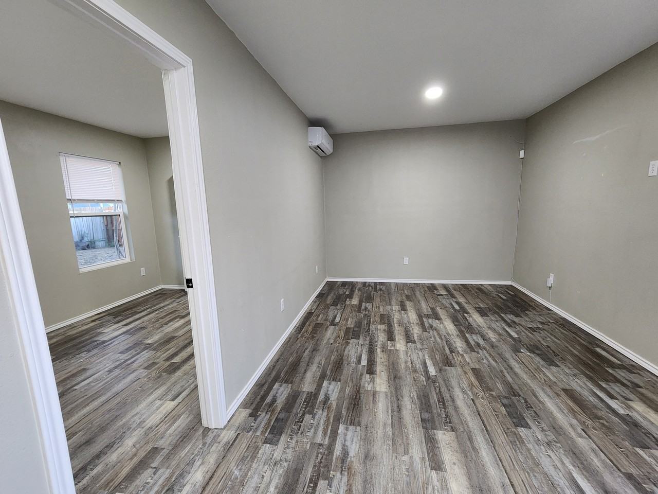 1050 Shephard Dr #1 - Photo 6 of 10