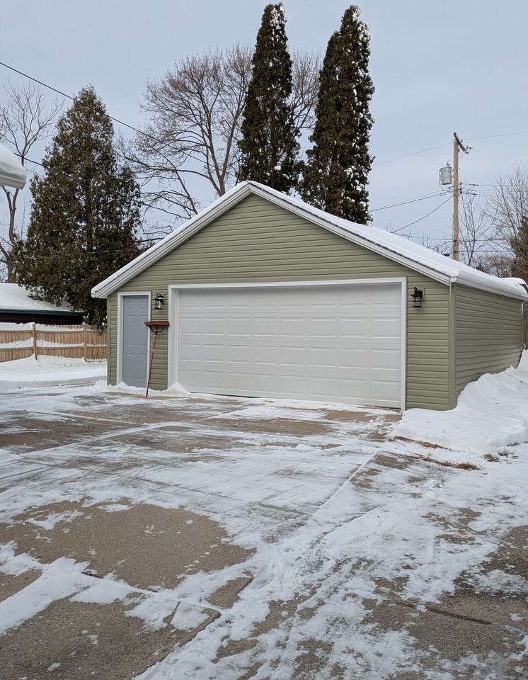 160 Guilford Street #1 - Photo 4 of 38