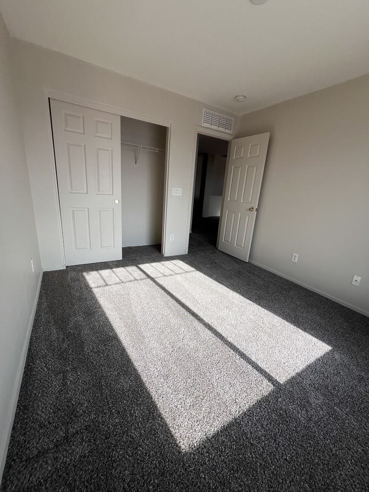 19289 North Leland Road #1 - Photo 6 of 10