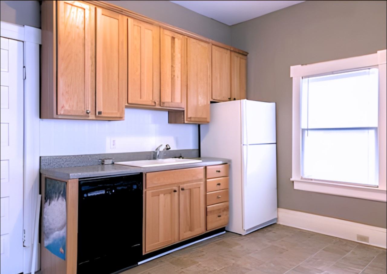 1098 Center St Nw #1 - Photo 4 of 29