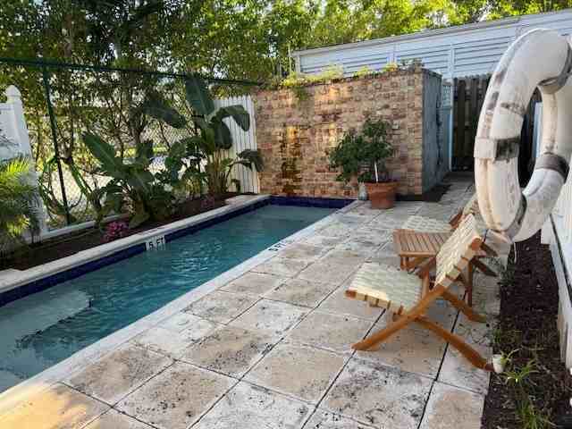 818 818 Whitehead StreetUnit 5 #1 - Photo 3 of 32