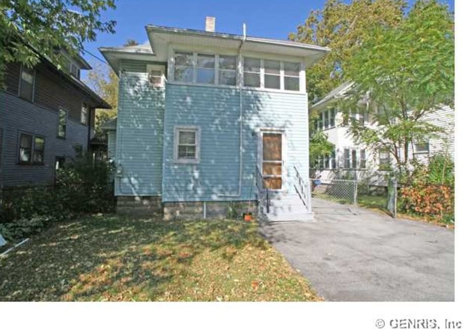 27 Ravenwood Ave #1 - Photo 2 of 16