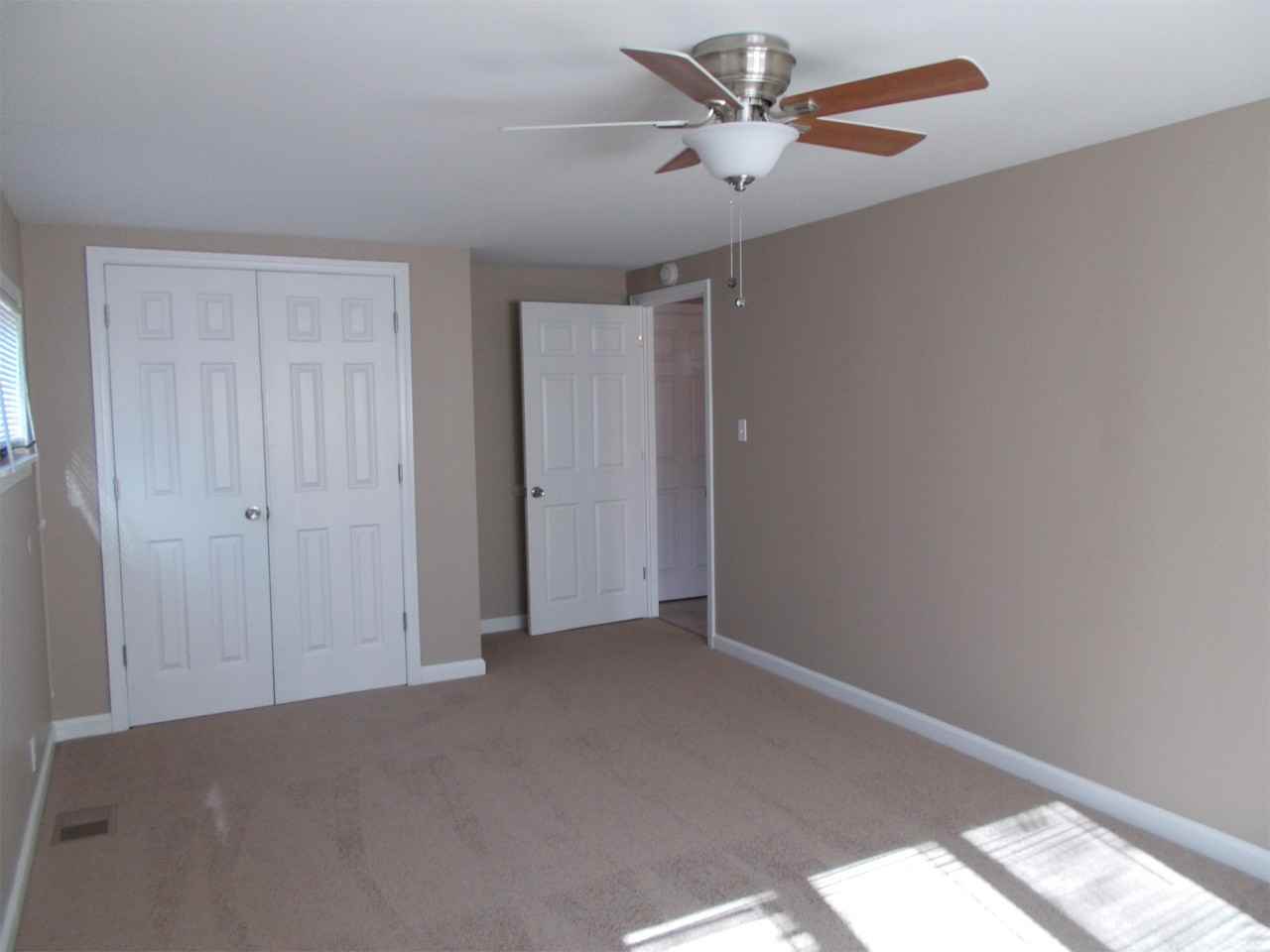 660 Windsor Ave #1 - Photo 6 of 8