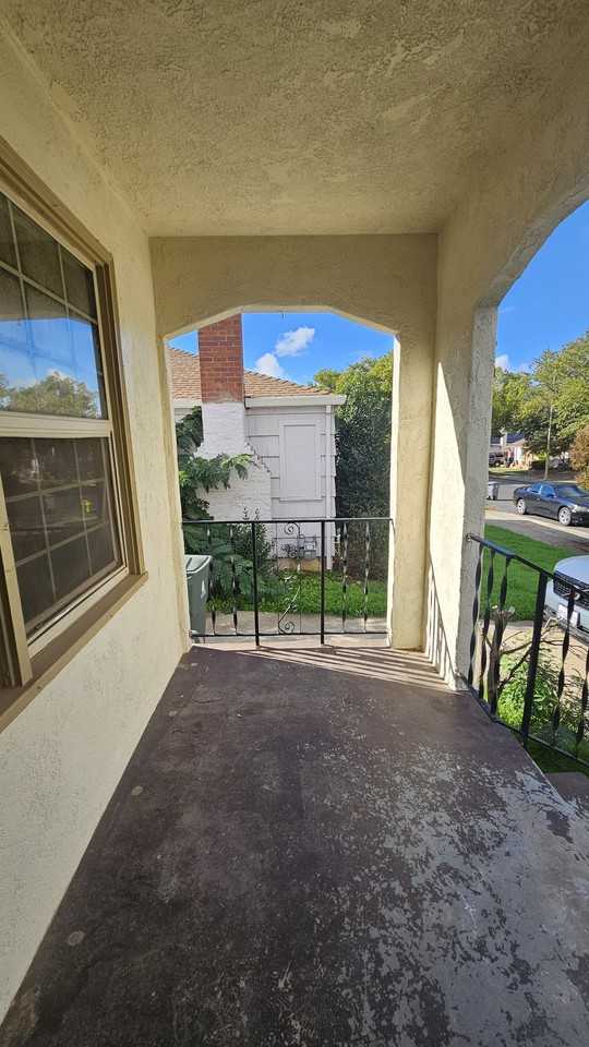 2545 Nevada Ave - Photo 5 of 18