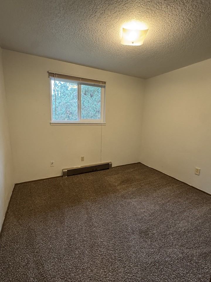 Del Rio Avenue Southeast #1692 - Photo 5 of 7