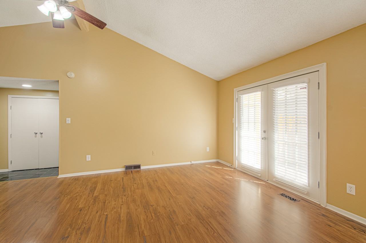 8709 East 109th Terrace #1 - Photo 6 of 38