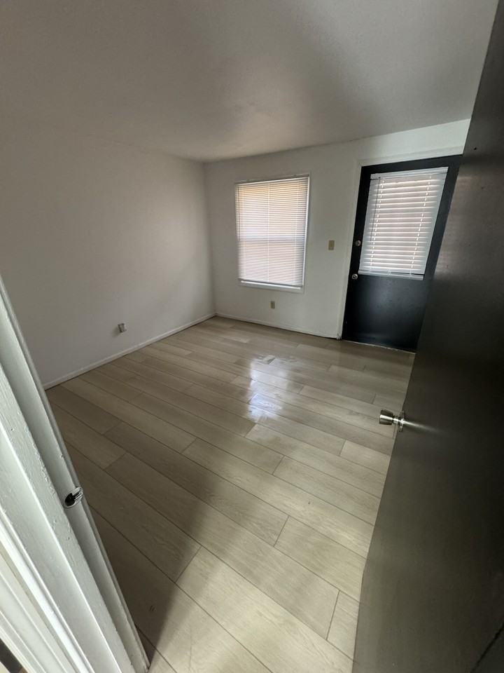 5271 5271 Easkwick Dr. - 5317 #5317 - Photo 3 of 15