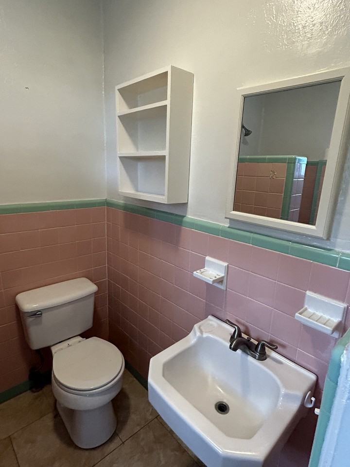1800 31st St Nw #1 - Photo 6 of 20