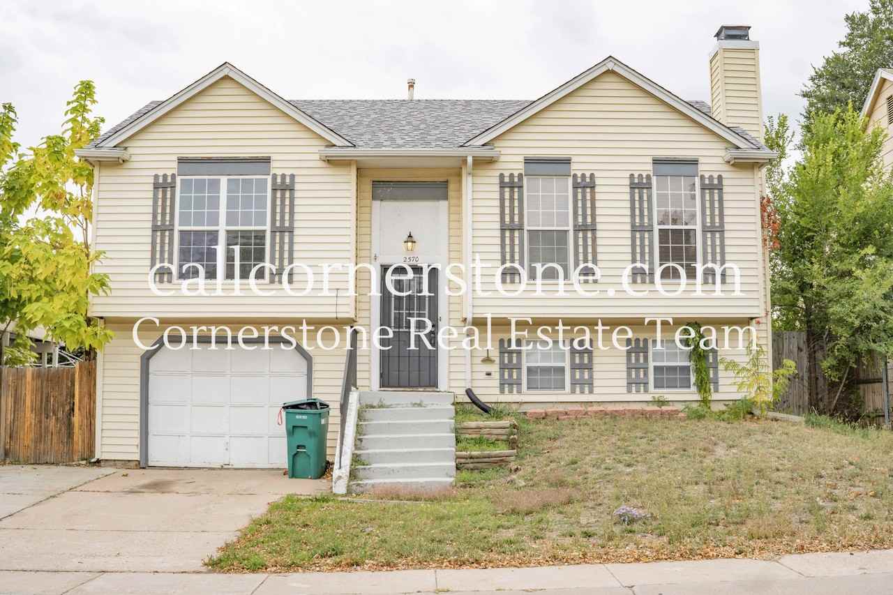 2570 Clarendon Drive #1