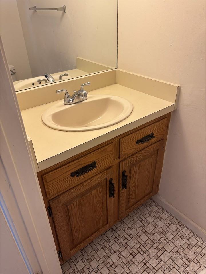 183 Livingston Pl #12 - Photo 3 of 11