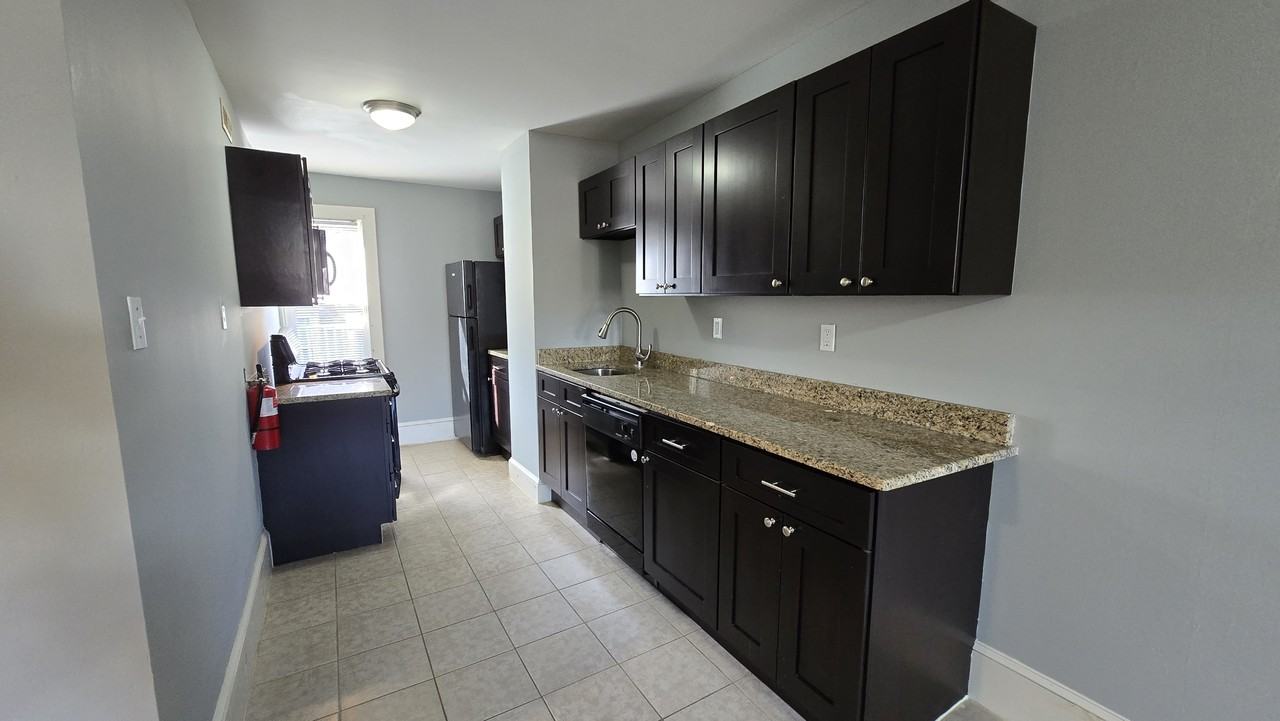 64 Simpson Avenue #64ASIMPSON - Photo 3 of 10