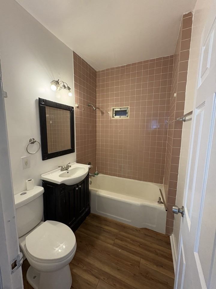 5940 S Marshfield Ave #1 - Photo 6 of 12