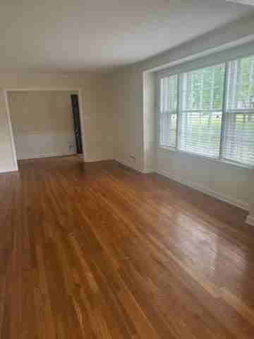 10532 Ashburn Rd #1 - Photo 4 of 14