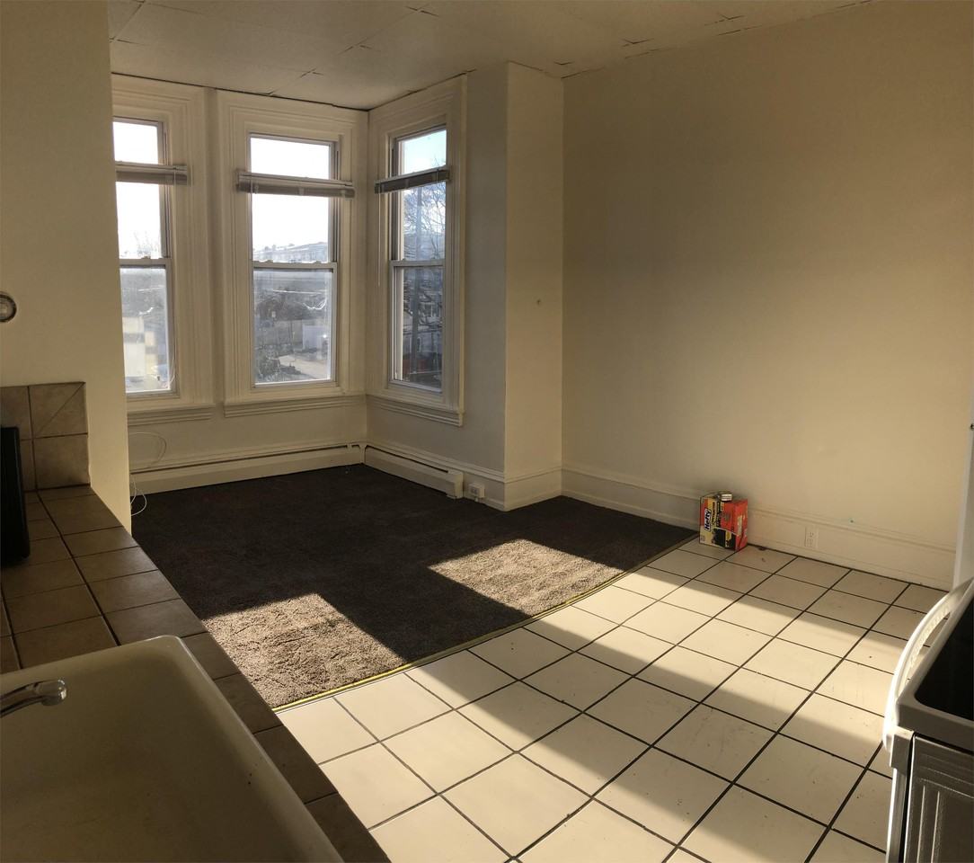 705 George Street #2 - Photo 3 of 10