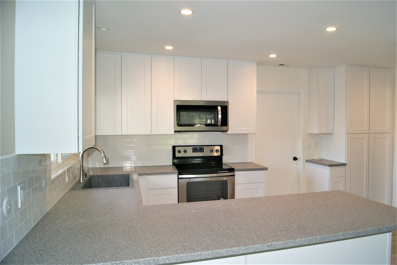 1064 La Reina Dr #1 - Photo 2 of 11