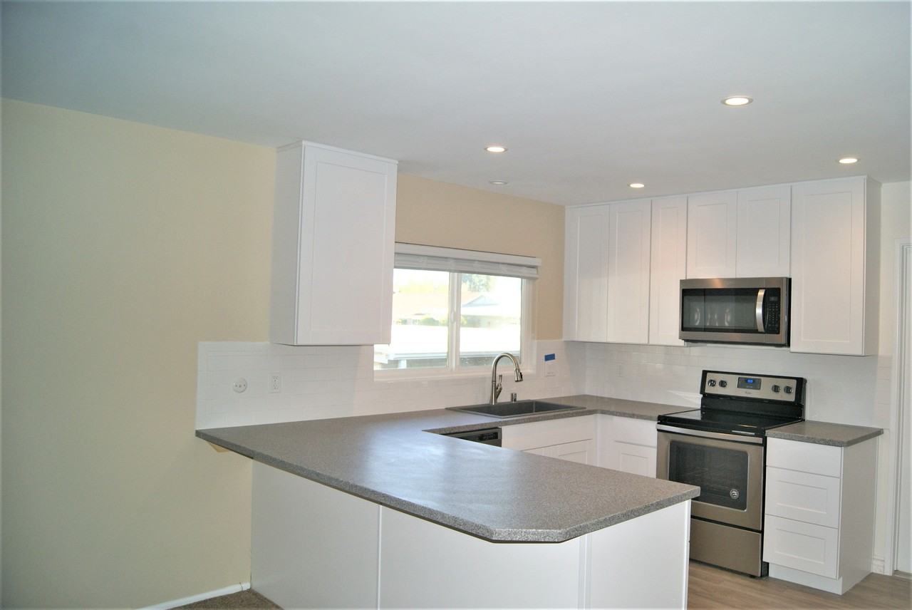 1064 La Reina Dr #1 - Photo 3 of 11