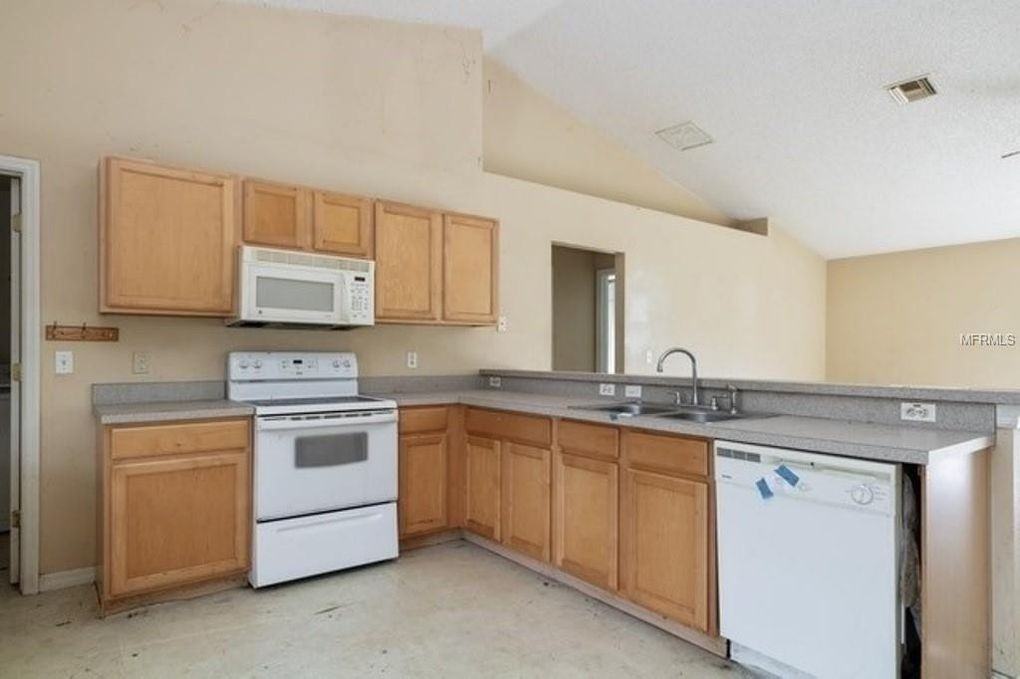 459 Abeno Avenue #1 - Photo 2 of 10