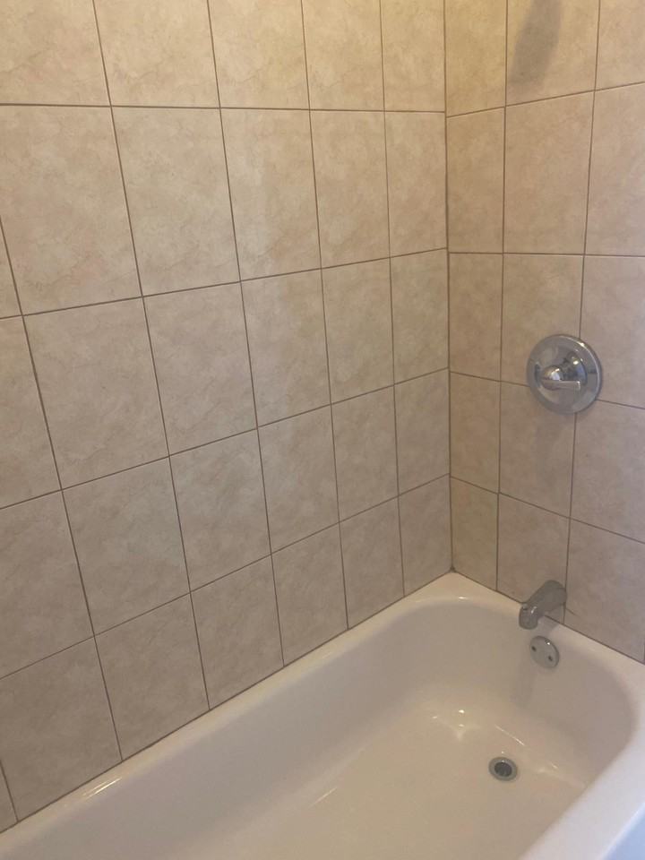 53 W Logan St #1 - Photo 3 of 4